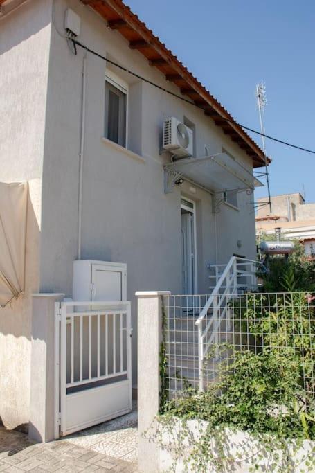 Anadora 2: Hospitable Stone House With Yard Apartment Alexandroupoli Bagian luar foto