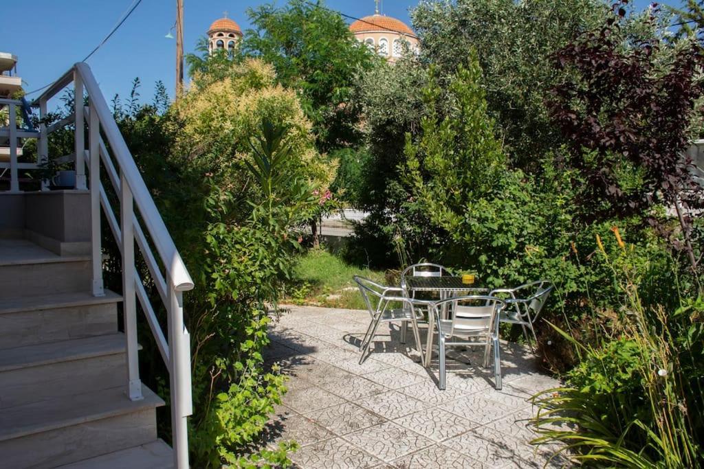 Anadora 2: Hospitable Stone House With Yard Apartment Alexandroupoli Bagian luar foto